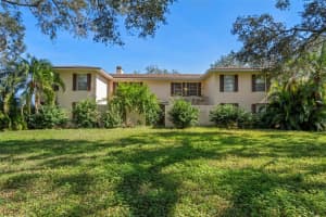 11327 CARTER GROVE LANE, THONOTOSASSA, FL 33592 - MLS#MFRTB8361334