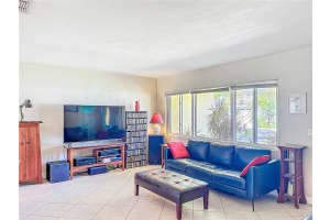 245 GROVE CIR N, DUNEDIN, FL 34698 Sold 04/07/25