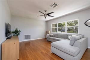 160 AVON DRIVE, SAFETY HARBOR, FL 34695 Sold 05/01/25