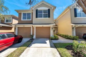 2028 Kings Palace Dr #202, RIVERVIEW