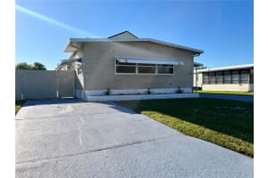 423 LEISURE PLACE, LAKELAND, FL 33801 Sold 04/07/25
