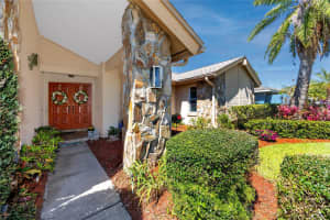 1456 RIDGE TOP WAY, CLEARWATER, FL 33765 Sold 04/25/25