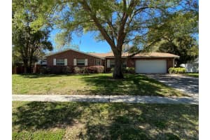 504 CARRIAGE HILLS DRIVE, TEMPLE TERRACE, FL 33617 Sold 04/18/25