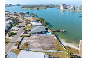 8043 CAUSEWAY BOULEVARD, ST PETERSBURG, FL 33707 - MLS#MFRTB8361782