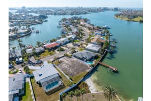 8043 CAUSEWAY BOULEVARD, ST PETERSBURG, FL 33707 - MLS#MFRTB8361782