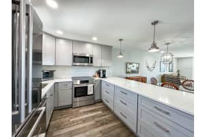 7625 SUN ISLAND DRIVE, SOUTH PASADENA, FL 33707 Sold 04/30/25