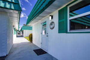 205 KINGS BOULEVARD, SUN CITY CENTER, FL 33573 Sold 04/30/25