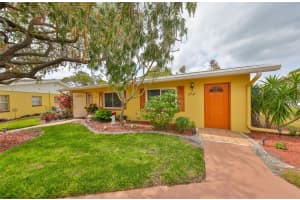 401 Dorchester Pl #69, SUN CITY CENTER