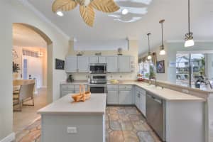 1123 SIGNATURE DRIVE, SUN CITY CENTER, FL 33573 - MLS#MFRTB8361983