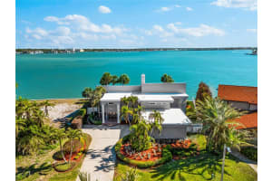 520 BELLE ISLE AVENUE, BELLEAIR BEACH, FL 33786 Sold 07/31/25