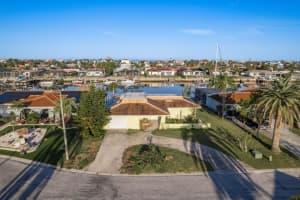 5401 LEEWARD LANE, NEW PORT RICHEY, FL 34652 Sold 04/14/25