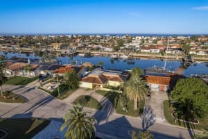 5401 LEEWARD LANE, NEW PORT RICHEY, FL 34652 Sold 04/14/25