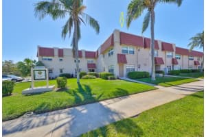 10038 62ND TERRACE, ST PETERSBURG, FL 33708 Sold 08/01/25