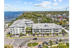 200 Main St #202, DUNEDIN