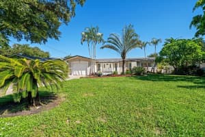 1163 60th Ave S, ST PETERSBURG