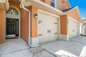 7116 COLONIAL LAKE DRIVE, RIVERVIEW, FL 33578 Sold 07/07/25