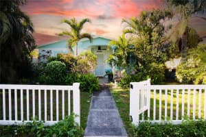 4038 2ND AVENUE, ST PETERSBURG, FL 33713 Sold 05/13/25