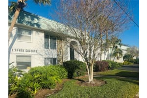 3100 Hartford St N #221, ST PETERSBURG