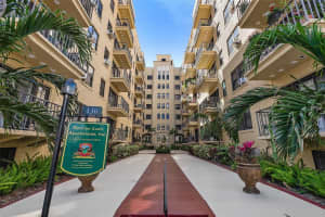 130 4TH AVENUE, ST PETERSBURG, FL 33701 Sold 08/28/25