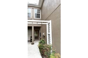 4133 BISMARCK PALM DRIVE, TAMPA, FL 33610 Sold 09/03/25