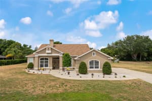 32421 WOLFS TRAIL, SORRENTO, FL 32776 Sold 07/31/25