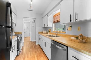 1245 PORPOISE ROAD, VENICE, FL 34293 Sold 04/03/25