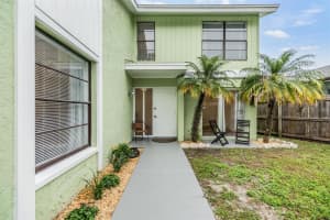 10306 GREEN GROVE PLACE, TAMPA, FL 33624 - MLS#MFRTB8362588