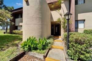 880 VILLAGE DRIVE, ST PETERSBURG, FL 33716 Sold 05/21/25