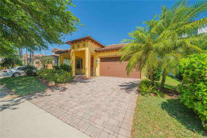 8427 PRESTBURY DRIVE, ORLANDO, FL 32832 Sold 08/15/25
