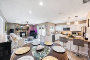 1947 Citrus Hill Ln Palm Harbor, FL 34683 - Off Market