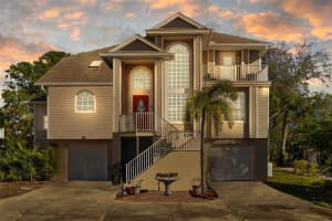 3114 Bluff Blvd Holiday, FL 34691 - Off Market