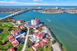 6211 SUN BOULEVARD, ST PETERSBURG, FL 33715 Sold 05/01/25