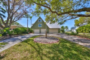 352 SHORE DRIVE, OLDSMAR, FL 34677 Sold 05/15/25
