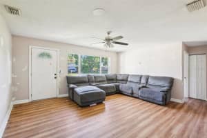 8386 78TH TERRACE, SEMINOLE, FL 33777 Sold 04/25/25