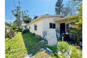 1800 NEW HAMPSHIRE AVENUE, ST PETERSBURG, FL 33703 - MLS#MFRTB8362940