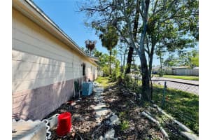 1800 NEW HAMPSHIRE AVENUE, ST PETERSBURG, FL 33703 - MLS#MFRTB8362940