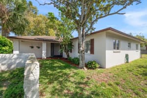 1651 SUMMIT WAY, DUNEDIN, FL 34698 Sold 06/16/25