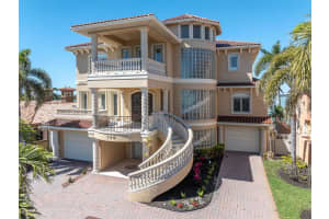 700 126TH AVENUE, TREASURE ISLAND, FL 33706 Sold 09/22/25