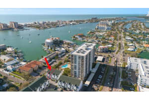 320 ISLAND WAY, CLEARWATER BEACH, FL 33767 Sold 06/06/25