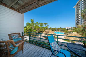 320 ISLAND WAY, CLEARWATER BEACH, FL 33767 Sold 06/06/25