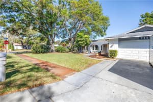 11791 111TH TERRACE, SEMINOLE, FL 33778 Sold 04/30/25