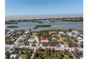 823 BAYSHORE ROAD, NOKOMIS, FL 34275 Sold 04/18/25