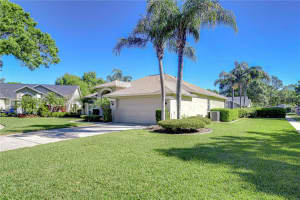 4904 BREYER WOOD COURT, VALRICO, FL 33596 - MLS#MFRTB8363702