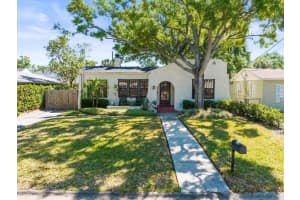 208 BUNGALOW PARK AVENUE, TAMPA, FL 33609 Sold 05/02/25