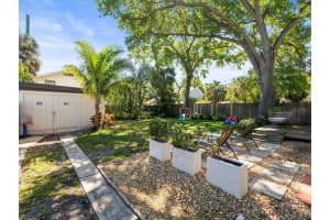 208 BUNGALOW PARK AVENUE, TAMPA, FL 33609 Sold 05/02/25