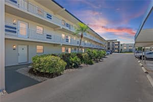 9940 47th Ave N #210, ST PETERSBURG