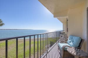 7540 SUNSHINE SKYWAY LANE, ST PETERSBURG, FL 33711 Sold 04/25/25