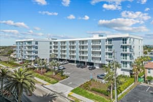 415 ISLAND WAY, CLEARWATER BEACH, FL 33767 Sold 05/05/25