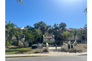 7500 SUNSHINE SKYWAY LANE, ST PETERSBURG, FL 33711 Sold 06/02/25