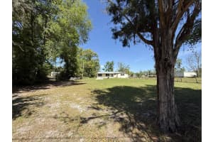 9526 EASTFIELD ROAD, THONOTOSASSA, FL 33592 Sold 04/15/25